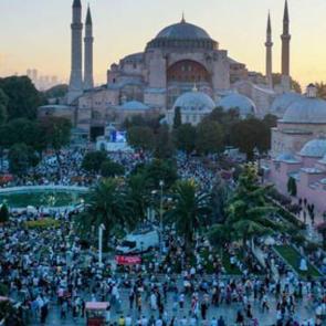 Diyanet açıkladı! İşte il il bayram namazı saatleri