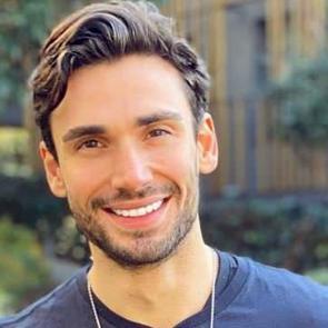 &Ouml;mer dizisi '&Ouml;zg&uuml;r' Yılmaz Kunt kimdir ve ka&ccedil; yaşındadır? Yılmaz Kunt'un oynadığı diziler