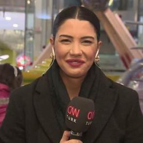 Fulya &Ouml;zt&uuml;rk kimdir ve nerelidir? Ka&ccedil; yaşında? Fulya &Ouml;zt&uuml;rk'&uuml;n ailesi...