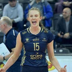 Eczacıbaşı Dynavit, Martyna Czyrnianska'yı kadrosuna kattı