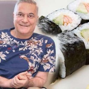 Mehmet Ali Erbil'den hastaneden suşi g&ouml;ndermesi! B&uuml;y&uuml;k tepki topladı