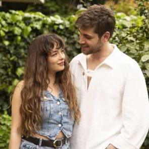 Vermem Seni Ellere oyuncuları kimdir? Uyarlama mı? Vermem Seni Ellere hangi g&uuml;n?