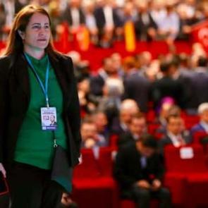 Sevim Sayım Madak Kimdir? Dr. Sevim Sayım Madak ka&ccedil; yaşında ve aslen nerelidir?