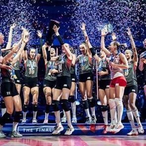 Şampiyon Filenin Sultanları yurda d&ouml;nd&uuml;