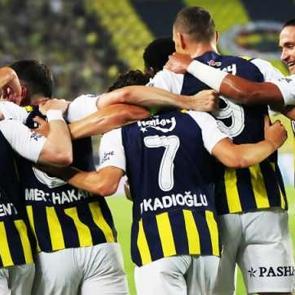 Fenerbah&ccedil;e'den Kadık&ouml;y'de g&ouml;vde g&ouml;sterisi!