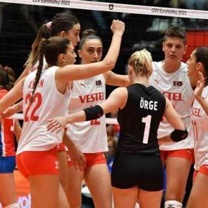 Filenin Sultanları, Yunanistan ile karşılaşacak