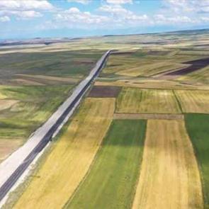 Konut fiyatları y&uuml;kseldi, arsa ve tarla satışlarında rekor kırıldı