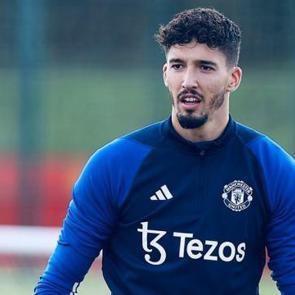 Galatasaray &ouml;ncesi flaş iddia! Altay Bayındır...