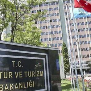 K&uuml;lt&uuml;r ve Turizm Bakanlığı en az lise mezunu personel alacak!