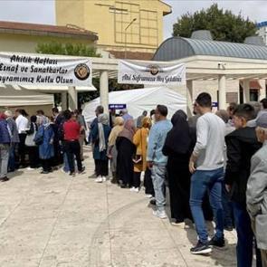 Ahiliğin pilav, helva ve şerbet ikramı geleneği halen yaşatılıyor