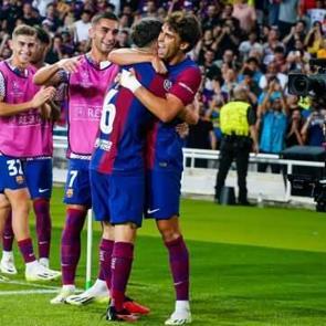 Barcelona'dan Şampiyonlar Ligi'ne m&uuml;thiş başlangı&ccedil;