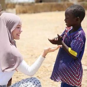 Gamze &Ouml;z&ccedil;elik'ten &ouml;nemli &ccedil;ağrı! "&Ccedil;ok zor insani şartlar altında..."