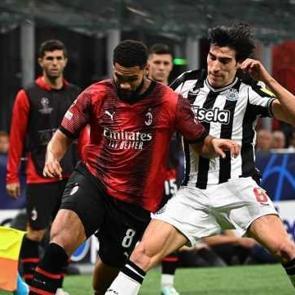 Şampiyonlar Ligi'nde sessiz gece! Milan, Newcastle United duvarını ge&ccedil;emedi
