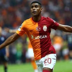 Galatasaray eski oyuncusu y&uuml;z&uuml;nden mahkemelik olmuştu! Davada karar verildi
