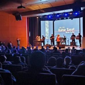 Eyüpsultan’da bilim, düşünce ve sanat harmanlanıyor