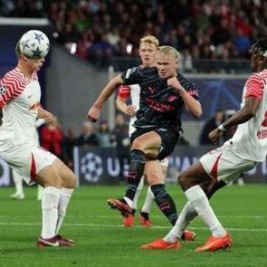 Manchester City doludizgin gidiyor!