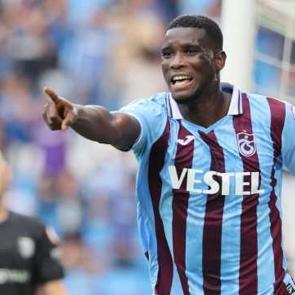 Onuachu i&ccedil;in istenen bonservis dudak u&ccedil;uklattı!