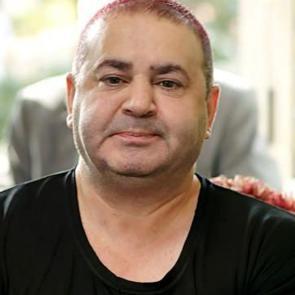 Şafak Sezer resmen bambaşka birine d&ouml;n&uuml;şt&uuml;! Son haliyle tanınamaz halde