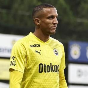 Tedesco &uuml;zerini &ccedil;izmişti! Becao'ya İtalya'dan talip yağıyor