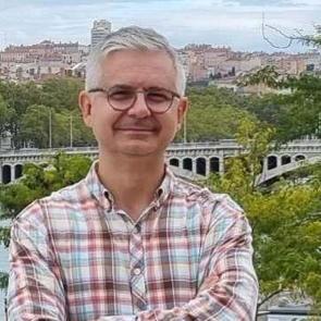 H&uuml;dayi Uzaktan Eğitim Merkezi'nde dersler başlıyor