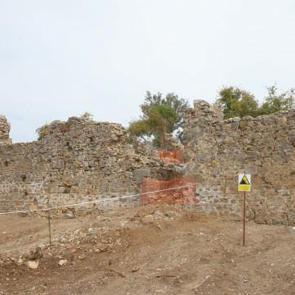 Türk-İslam tarihi için önemli keşif! 3 bin yıllık antik kentte türbe bulundu
