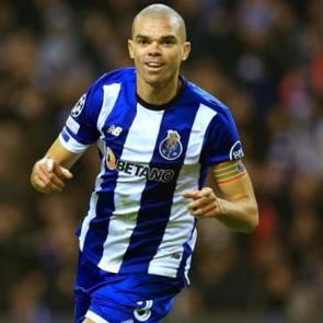 Pepe, Şampiyonlar Ligi tarihine ge&ccedil;ti!