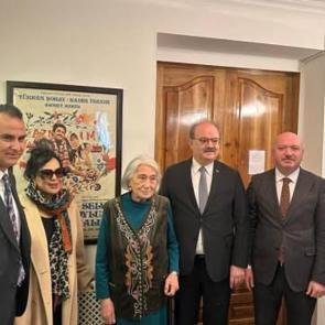 Türkan Şoray, yıllar sonra Cengiz Aytmatov’un memleketi Bişkek’te!