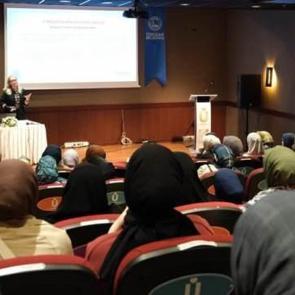 YEKDER'de Öğretmen Seminerleri başladı