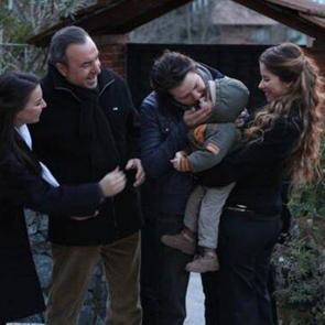 Arka Sokaklar oyuncusu Filiz Ta&ccedil;baş o şehrin Belediye Başkanı aday adaylığını ilan etti