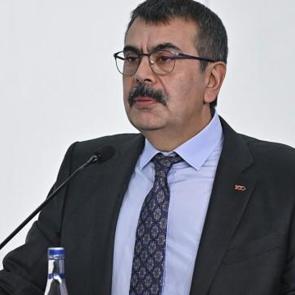 Bakan Tekin'den &Ouml;ğretmenlik Meslek Kanunu a&ccedil;ıklaması