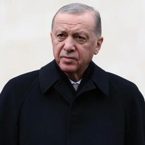 Cumhurbaşkanı Erdoğan, Eczacıbaşı Dynavit ve VakıfBank'ı kutladı