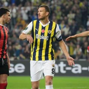 Kadık&ouml;y'de s&uuml;rprize yer yok! Fenerbah&ccedil;e Avrupa'ya 'devam' dedi