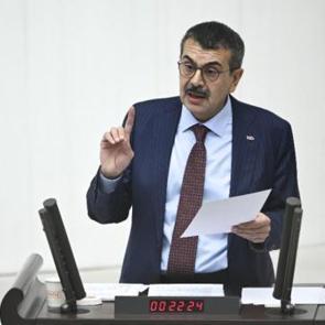 CHP ve DEM'i &ccedil;ıldırtan uygulama! Bakan Tekin: Onlarla protokol yapmaya devam edeceğiz