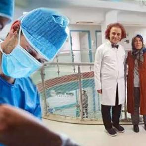 15 yıldır &ccedil;ektiği kulak ağrısının sebebi bakın ne &ccedil;ıktı!