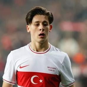 Arda G&uuml;ler oyuncu oluyor! Oynayacağı dizi de ortaya &ccedil;ıktı