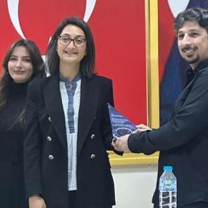 Bilişim Vadisi'nden Silikon Vadisi'ne s&ouml;yleşisi Yalova &Uuml;niversitesi'nde ger&ccedil;ekleştirildi