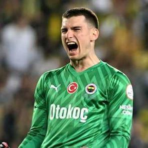 Kalacak mı gidecek mi? Livakovic Fenerbah&ccedil;e kararını a&ccedil;ıkladı