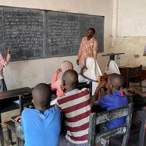 İHH, Burundi&rsquo;de İşitme Engelliler i&ccedil;in İşaret Dili Dini Kavramlar S&ouml;zl&uuml;ğ&uuml; oluşturuyor