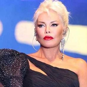 77 yaşındaki Ajda Pekkan'dan &ccedil;ocuk itirafı! "S&uuml;perstar olmazdım"