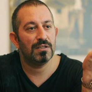 Cem Yılmaz isyan bayrağını &ccedil;ekti! "G&uuml;lmedim, komik değil" s&ouml;zleri olay oldu