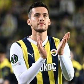 Trabzonspor yeni golc&uuml;s&uuml;n&uuml; Fenerbah&ccedil;e'de buldu!