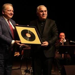 Fatih Belediyesi'nin düzenlediği beste yarışmasının ödül töreni gerçekleştirildi