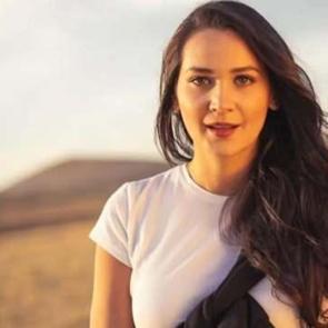 G&ouml;n&uuml;l Dağı'nın yıldızı G&uuml;lsim Ali'den itiraf: İ&ccedil;imdeki arabesk kadını &ccedil;ıktı