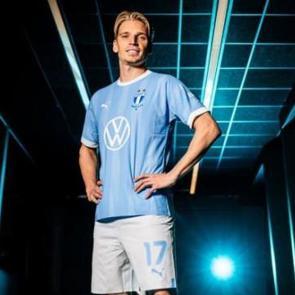 Trabzonspor'dan ayrılan Larsen'den 3 yıllık imza