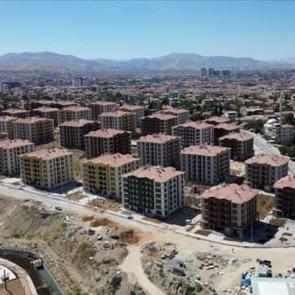 G&uuml;nl&uuml;ğ&uuml; 2 bin liraya iş&ccedil;i bulunamıyor