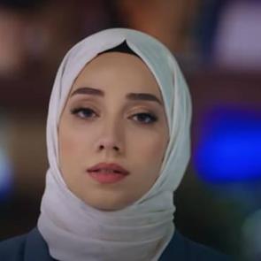 Kızılcık Şerbeti 'G&ouml;rkem' &Ouml;zge &Ouml;zacar kimdir? Evli mi? &Ouml;zge &Ouml;zacar'ın oynadığı diziler...