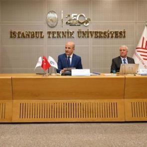 &Uuml;niversitelere iki kritik ders geliyor! Y&Ouml;K Başkanı &Ouml;zvar'dan "yapay zeka" a&ccedil;ıklaması