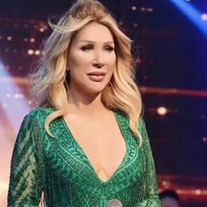 Seda Sayan'ın g&uuml;zellik sırrı şoke etti! "Nefret ederim uyuyan adamdan!" diyordu...