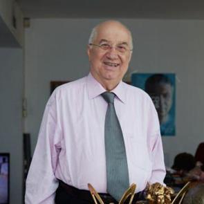 Erkan &Ouml;zarman kimdir? Neden &ouml;ld&uuml;? Kıvan&ccedil; Tatlıtuğ ile davalık olan Erkan &Ouml;zerman'ın biyografisi