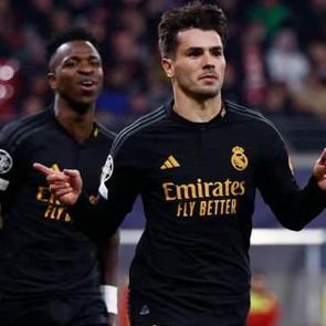 Lunin kaleye duvar &ouml;rd&uuml;! Real Madrid tek golle kazandı